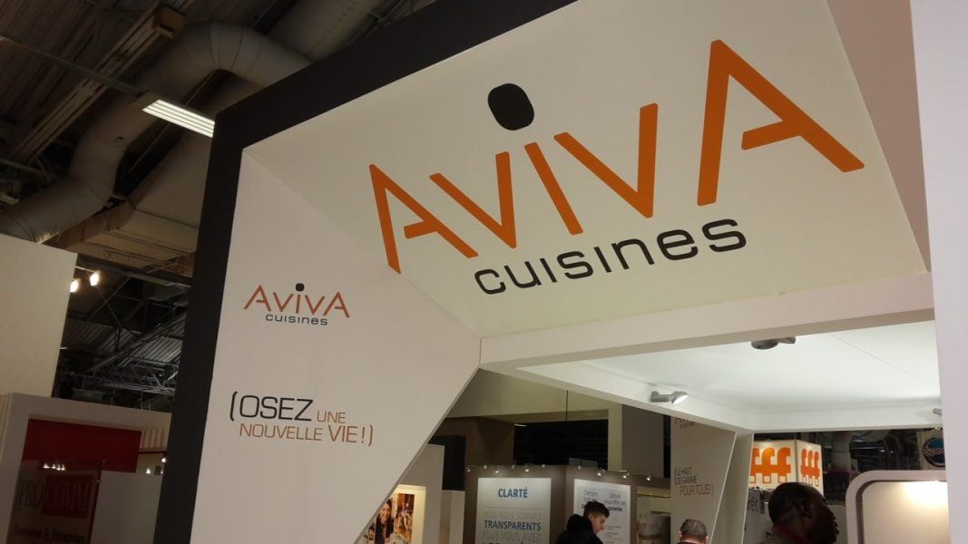 Enseigne et signalétique de stand pour Aviva Cuisines